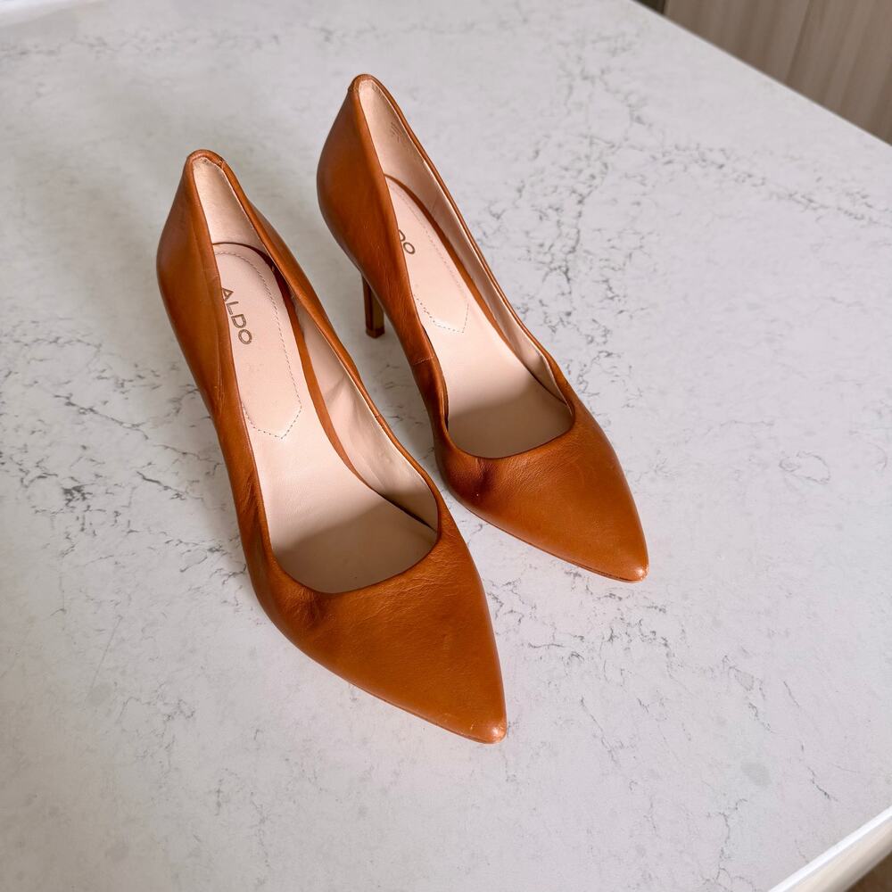 ALDO Brown Leather Low Heel Pumps – Size 7